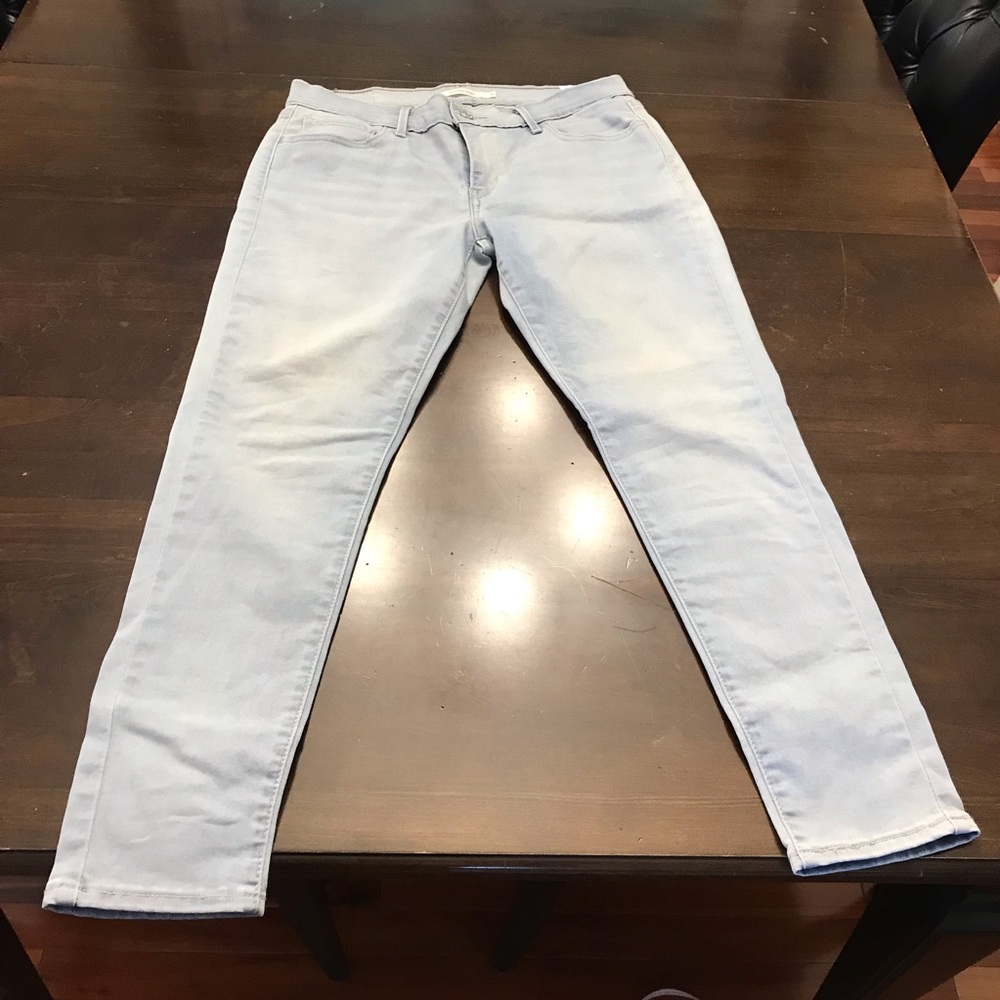 SOLD Levi 710 super skinny Jeans - Picture 5 of 10